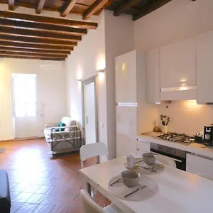 Benedetta 22 - Trastevere Appartement Rome